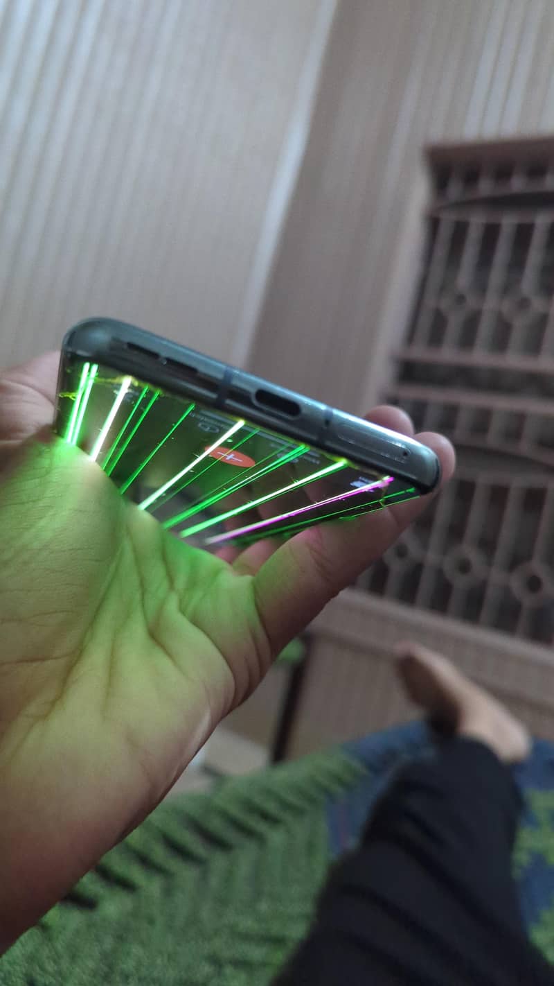 One Plus 10 Pro 4