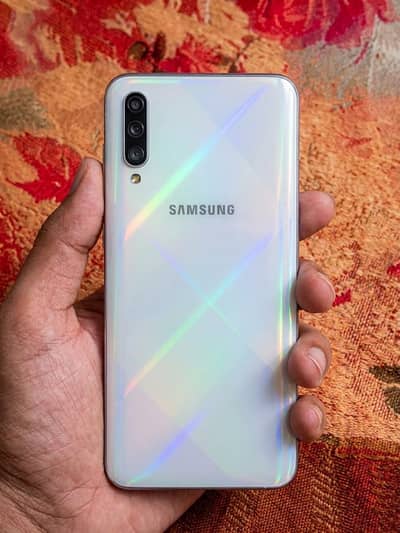 Samsung Mobile A50,,,urgent sale