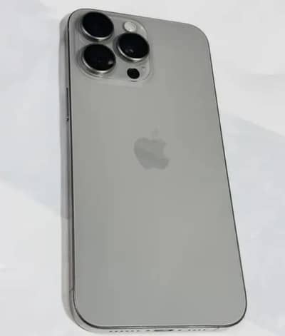 Apple iPhone 16 Pro Max