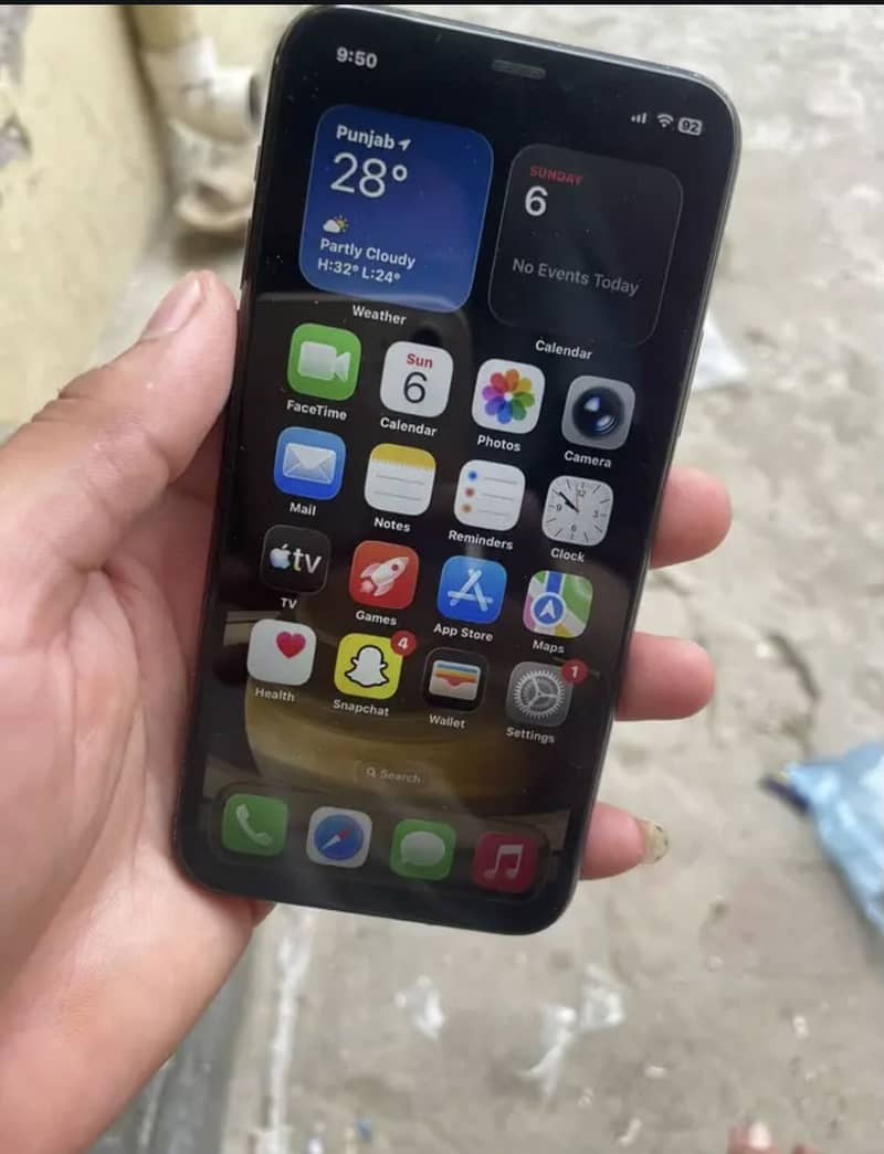 Apple iPhone 11 Pro 1