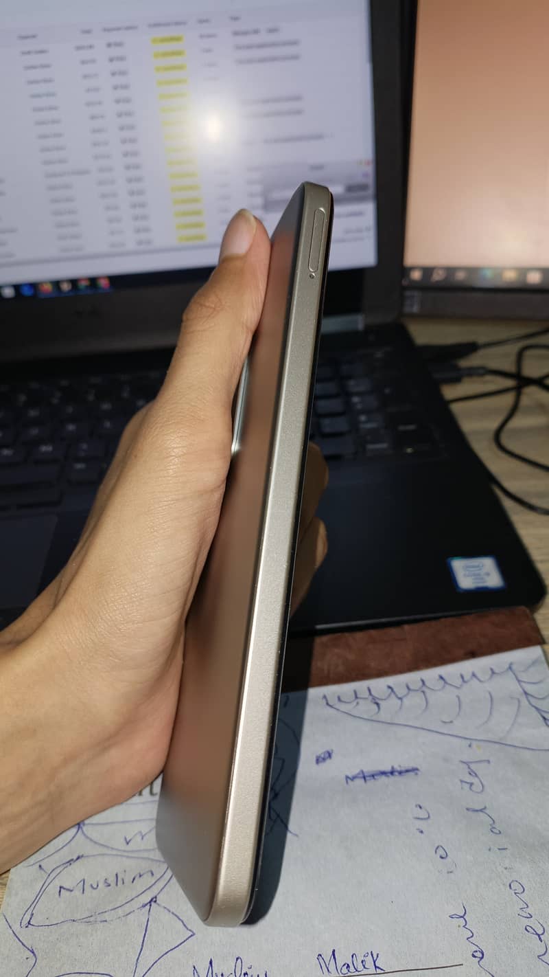 Xiaomi Redmi 15 8