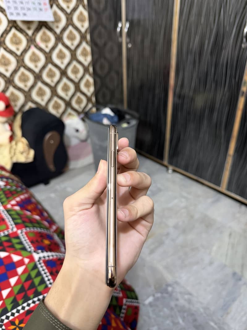 Iphone xs 1