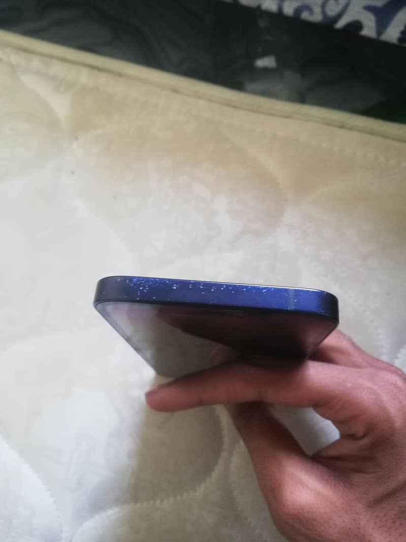 Apple iPhone 12 5