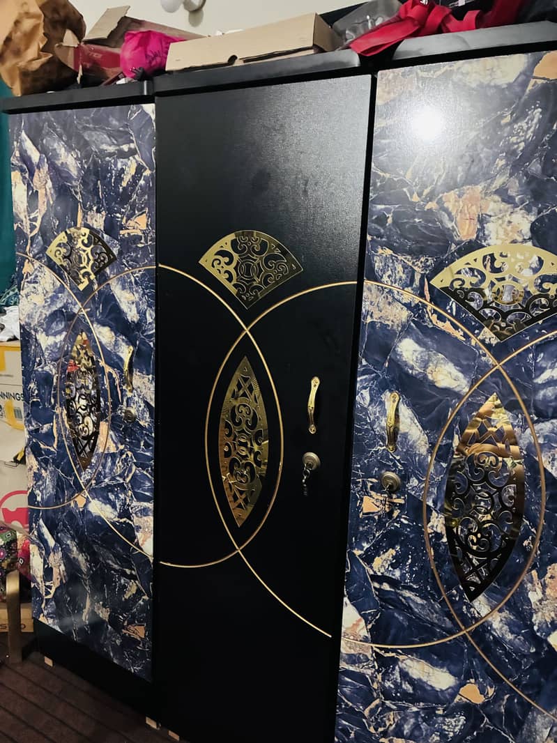 Full bed set selling 2