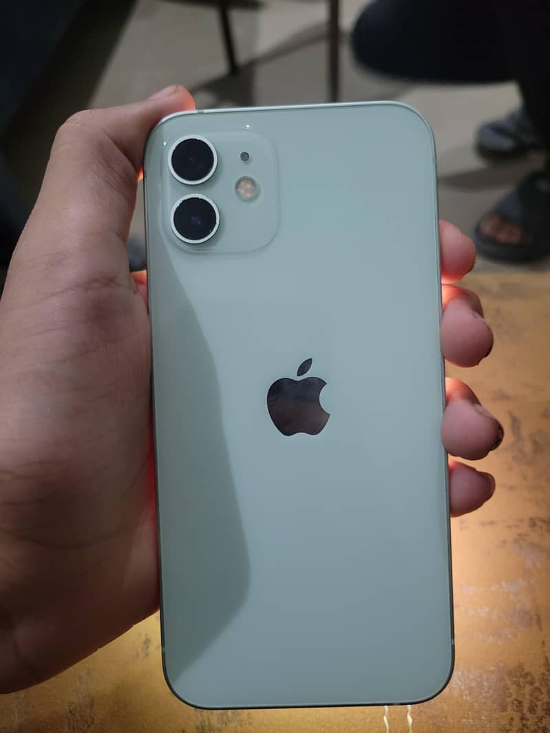 Apple iPhone 12 0
