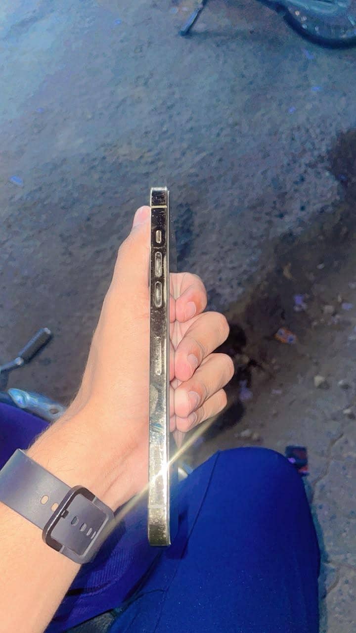 Apple iPhone 14 Pro Max 2