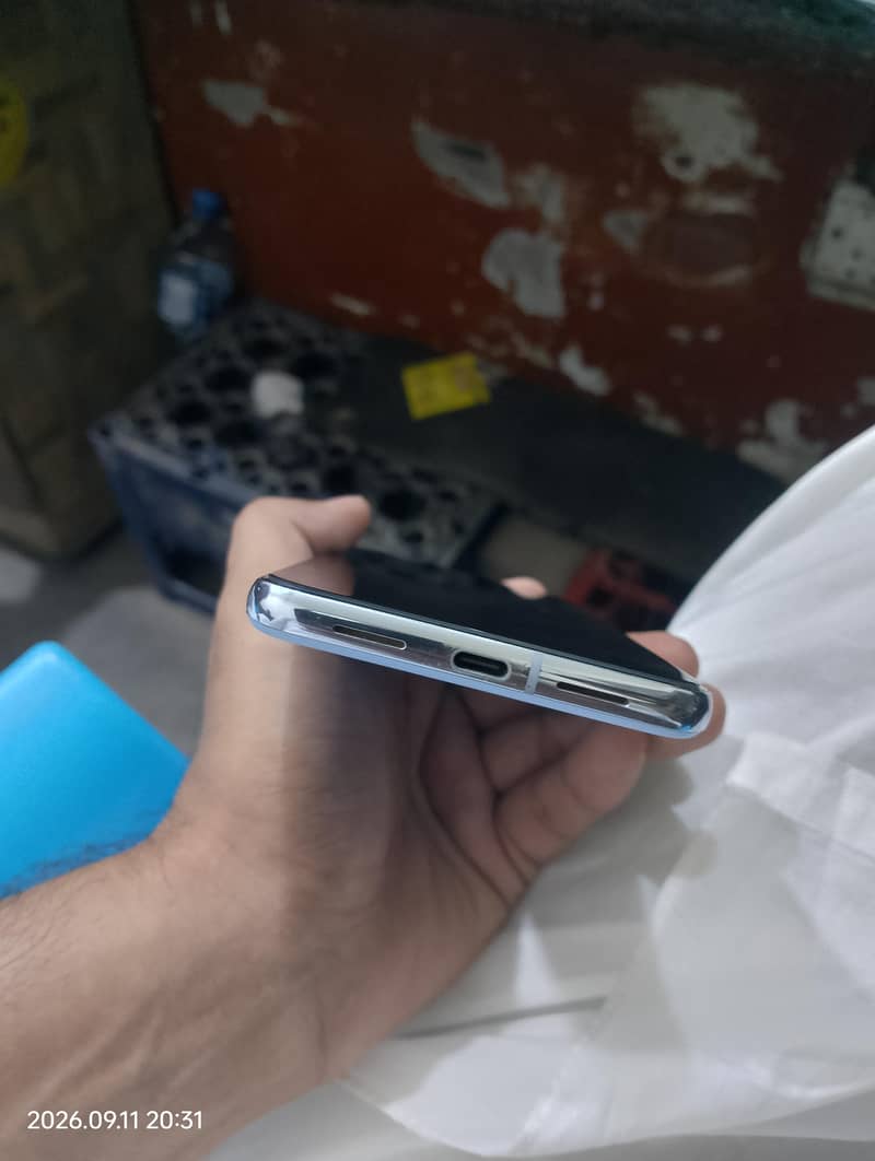 Google Pixel 8 Pro 4
