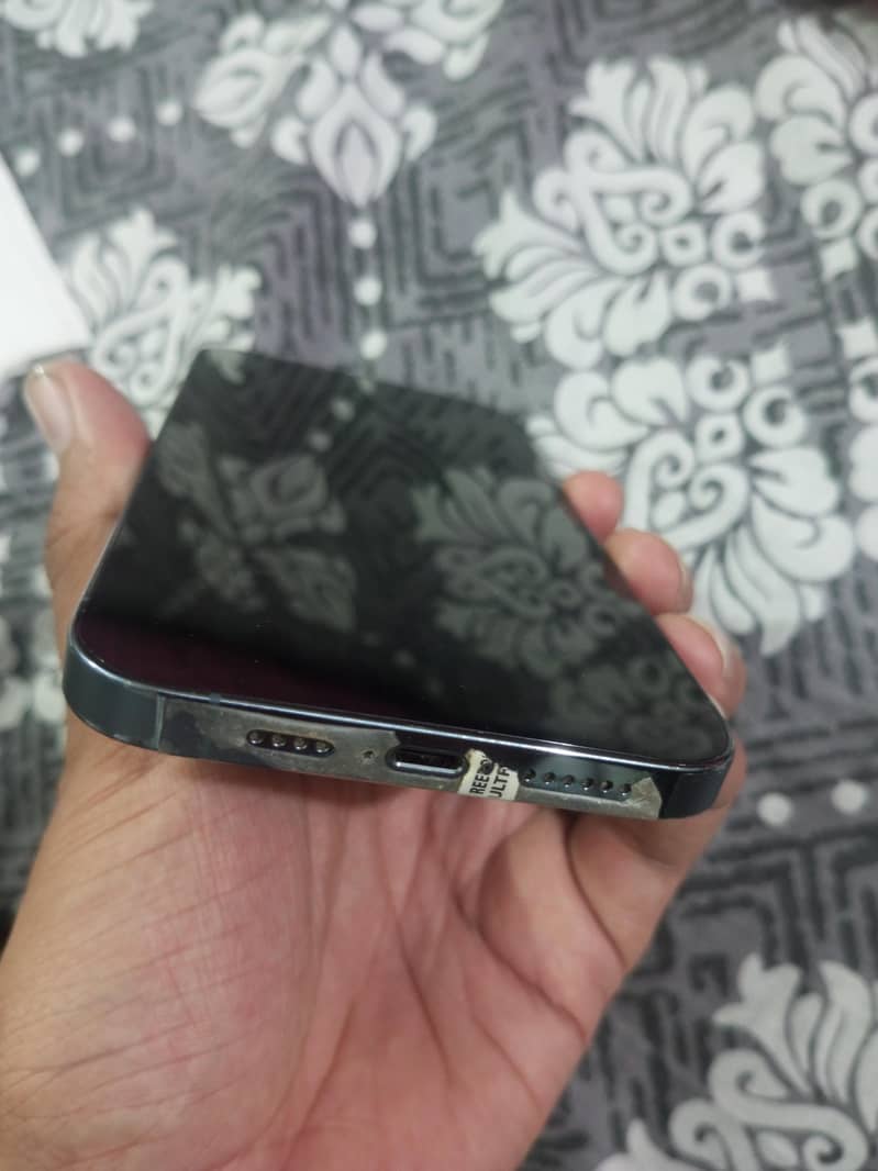 Apple iPhone 13 Pro Max 5