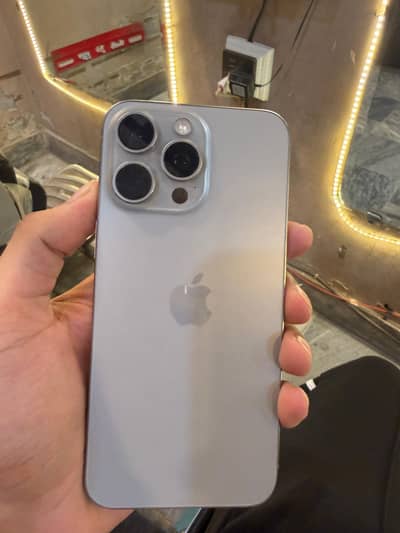 Apple iPhone 15 Pro Max