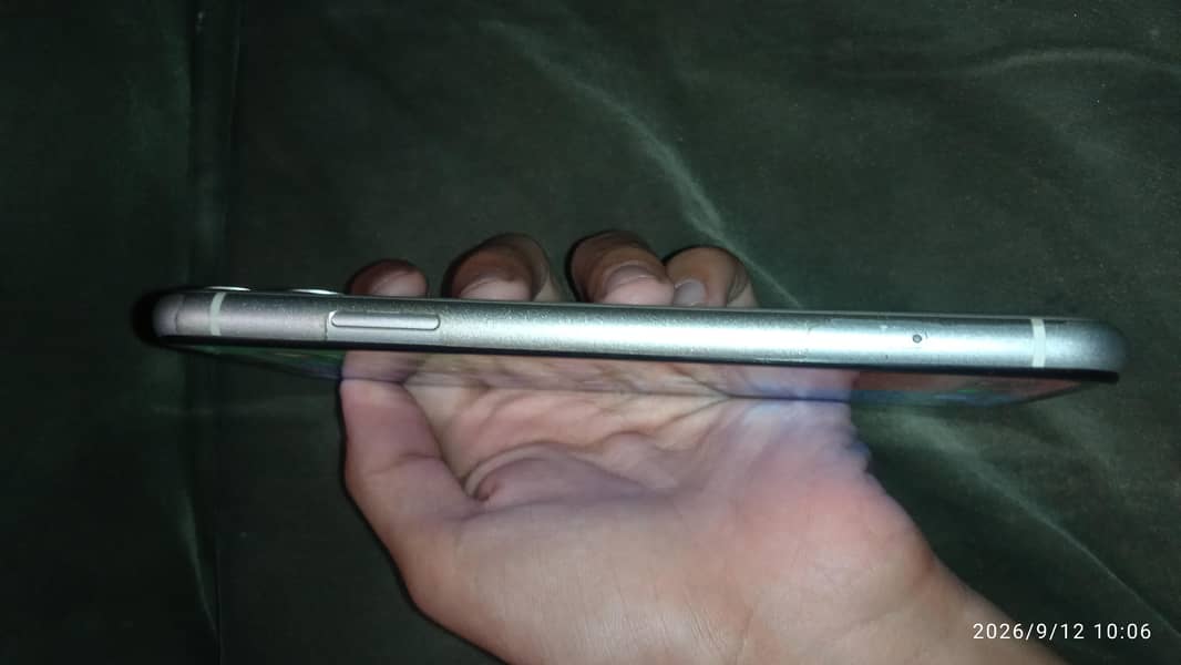 Apple iPhone 11 1