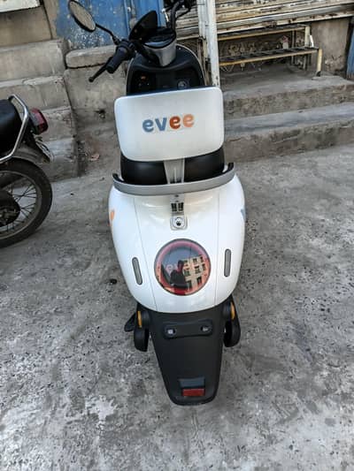 Urgent sale [Evee scooty nisa] (2026 model)