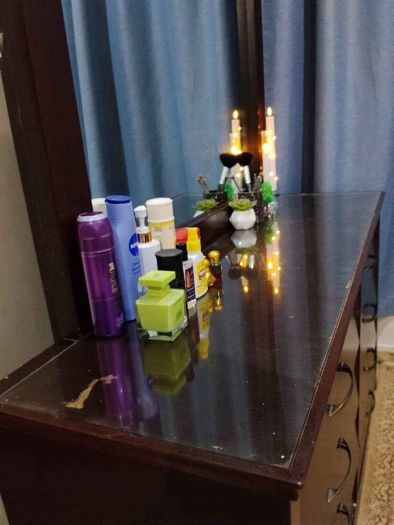 Dressing table 2