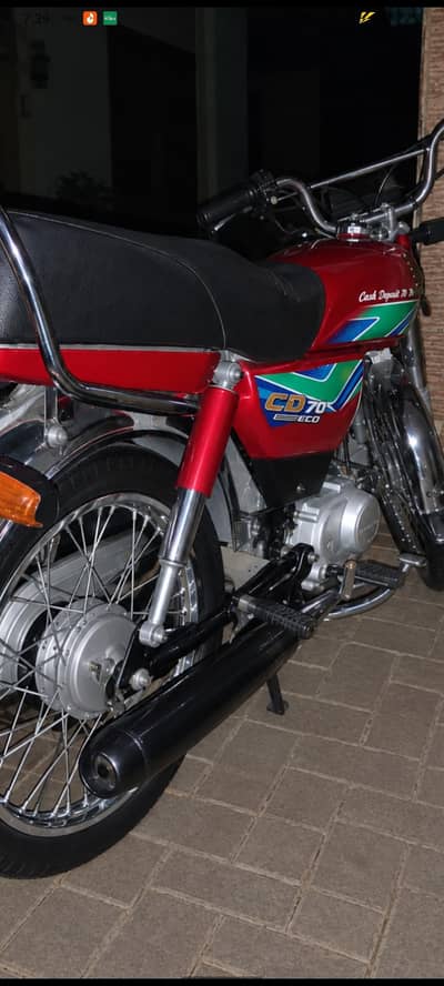 jenuin bike hn first owner hn tanki tappa bilkul saaf hn