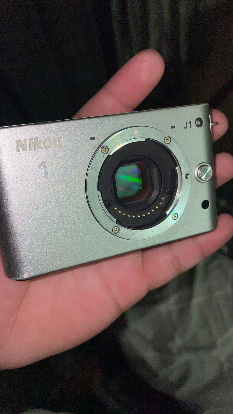 Nikon j1 2