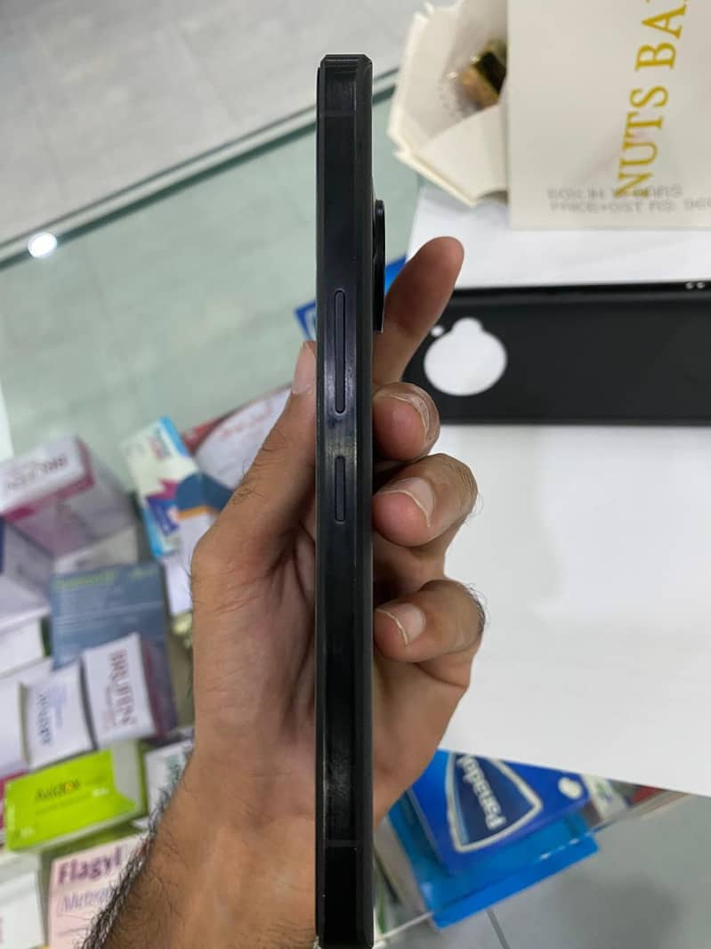 Sharp Aquos R7 3