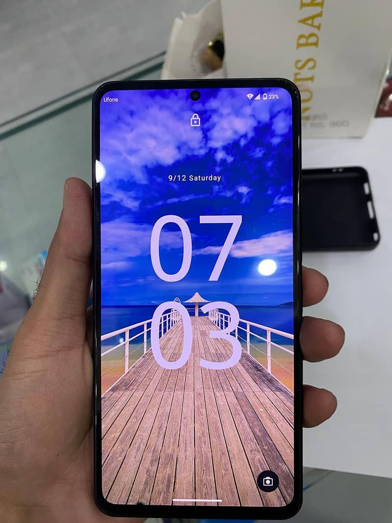 Sharp Aquos R7 4