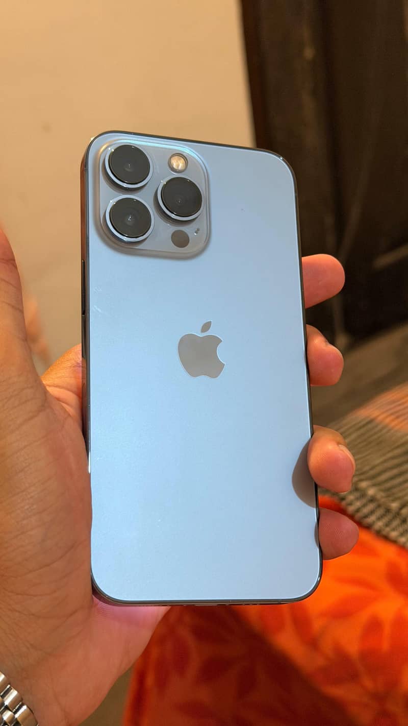Apple iPhone 13 Pro 6