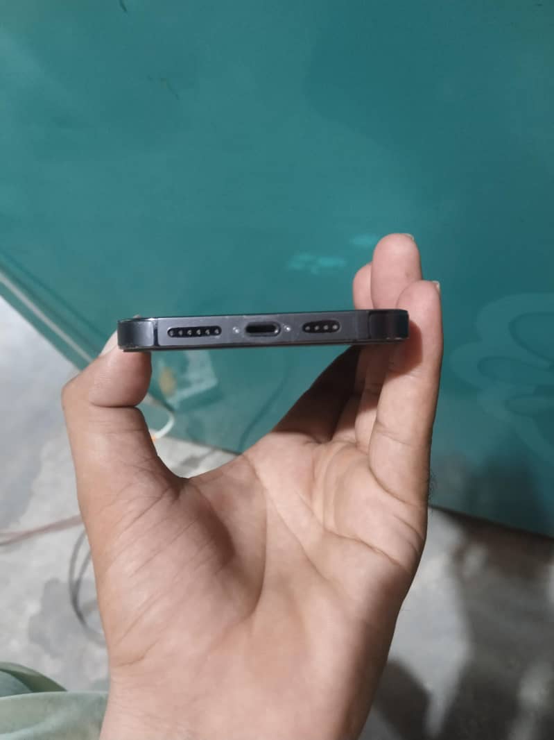 Apple iPhone 14 Pro Max 4