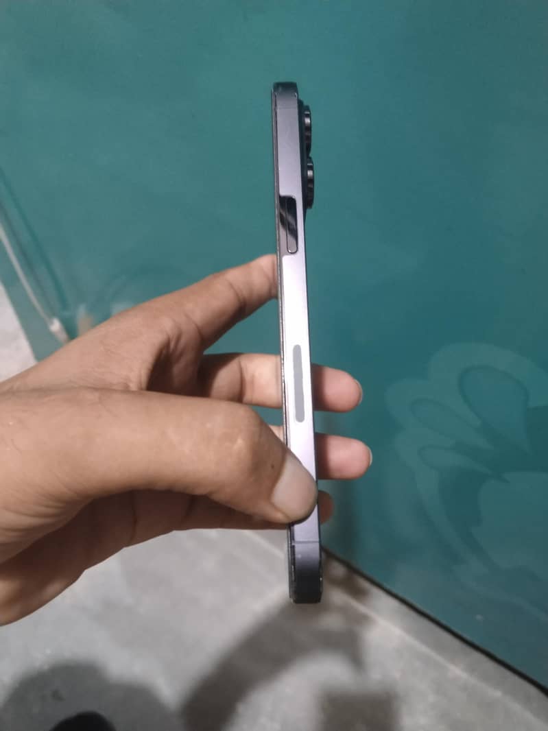 Apple iPhone 14 Pro Max 6