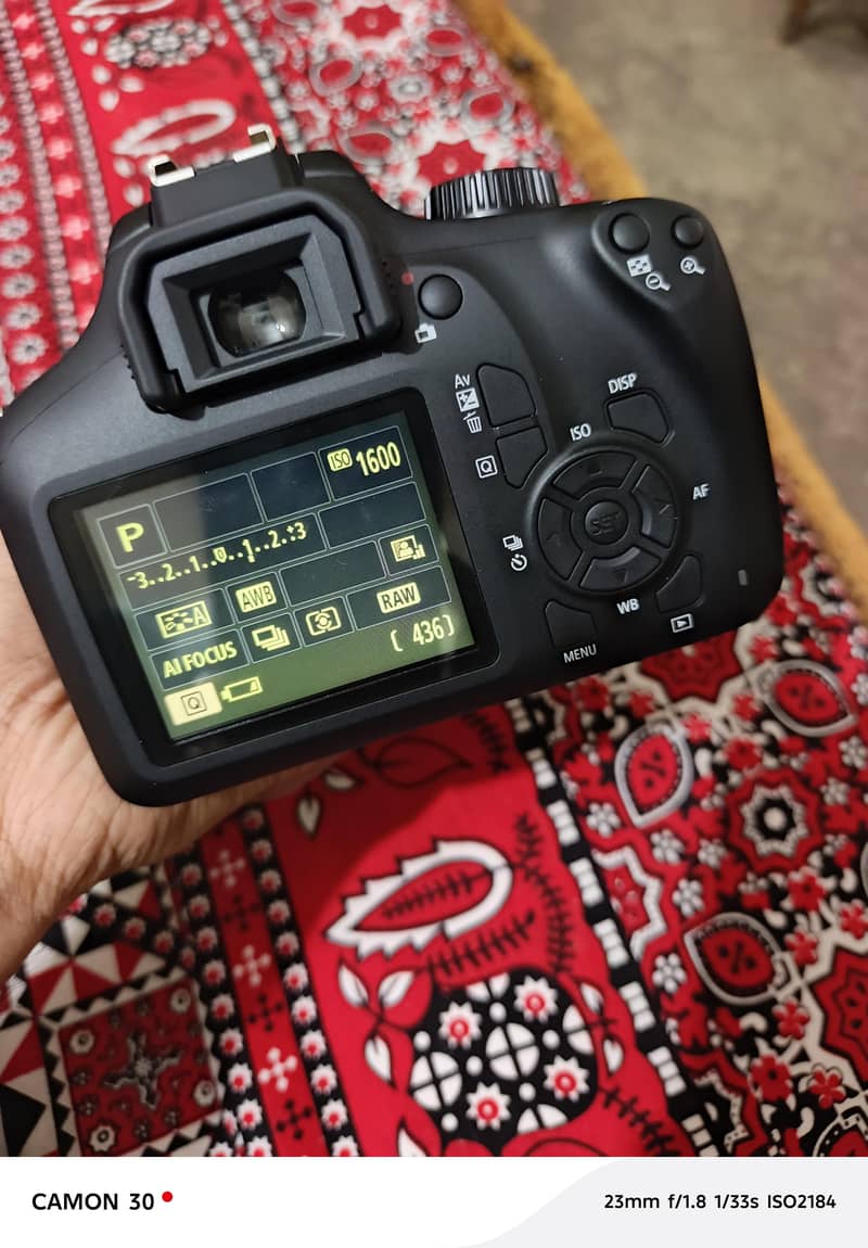 Canon EOS 4000d 3
