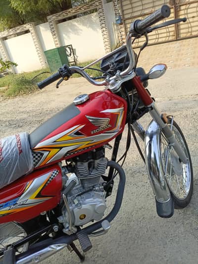Honda CG 125 2025