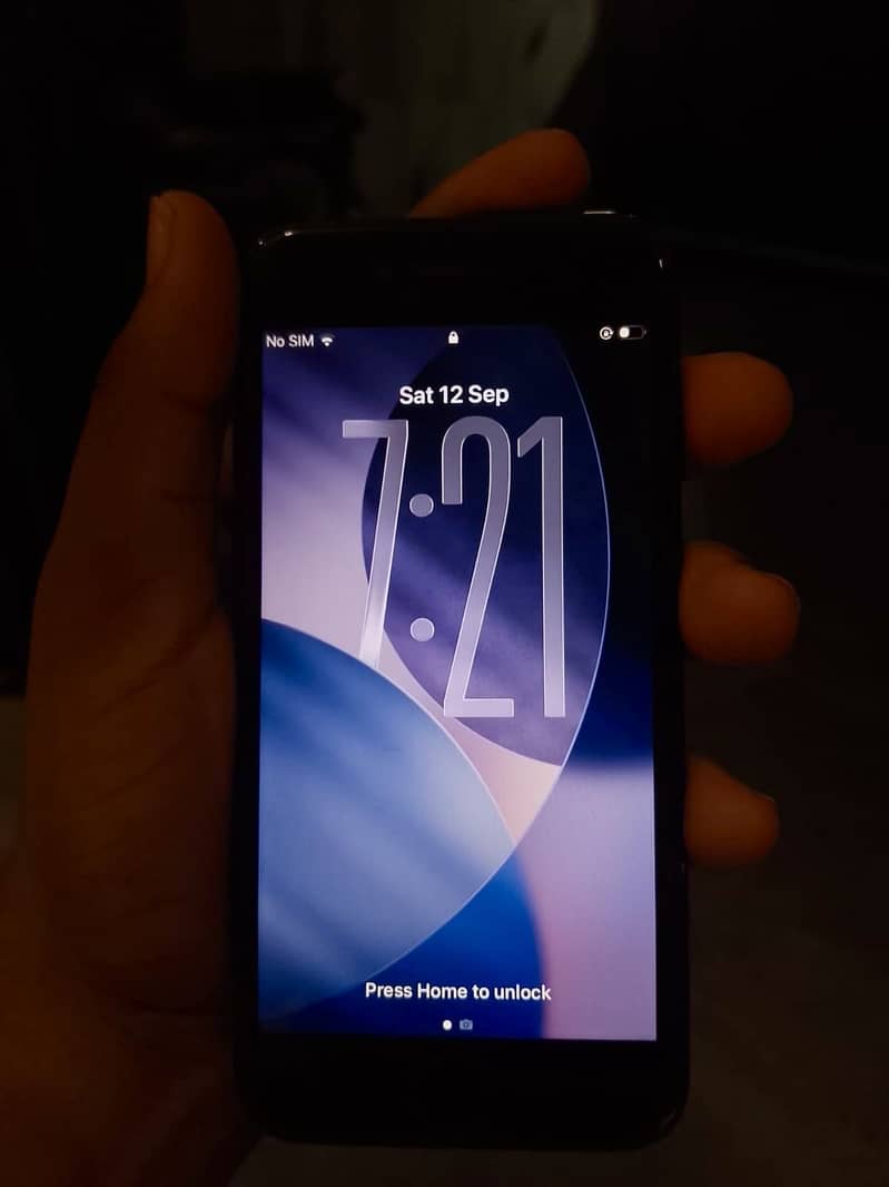 Apple iPhone SE 0