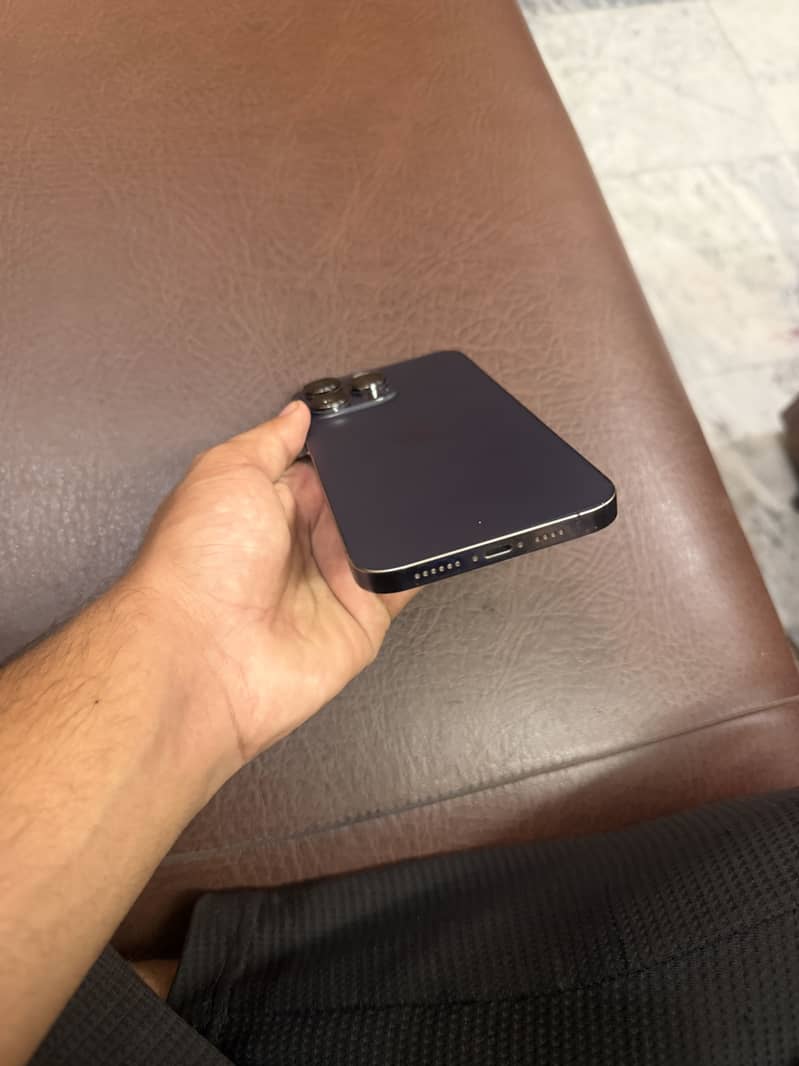 Apple iPhone 14 Pro Max 3