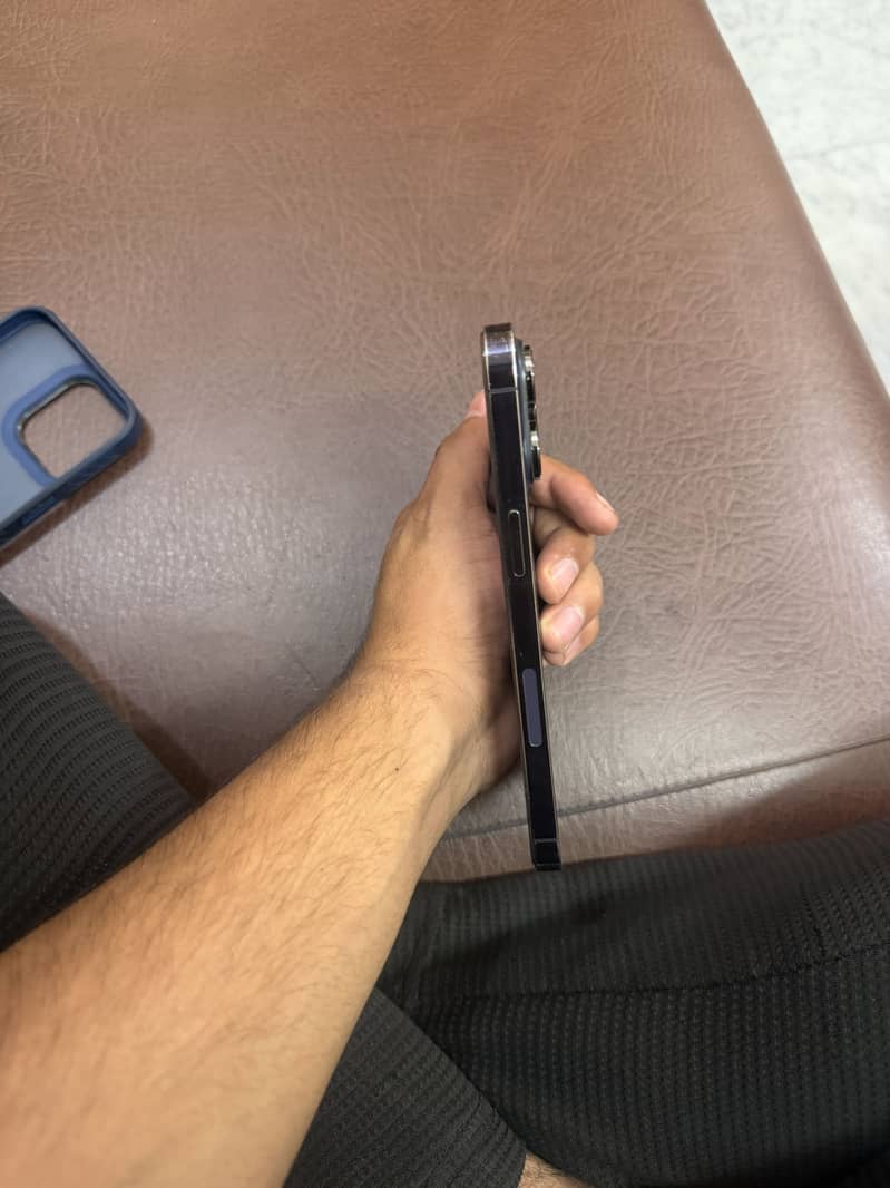 Apple iPhone 14 Pro Max 4