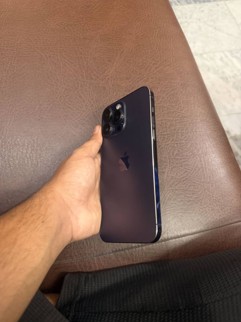 Apple iPhone 14 Pro Max 6