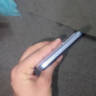 vivo y33s