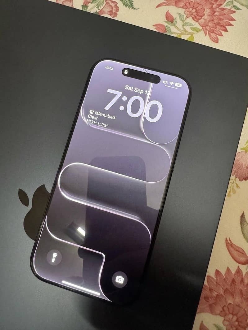 Apple iPhone 17 Pro 1