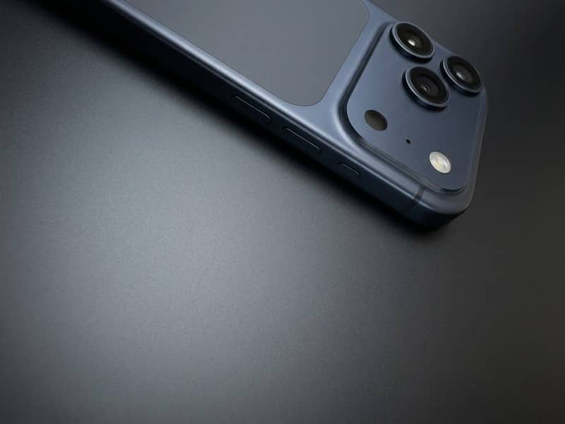 Apple iPhone 17 Pro 2