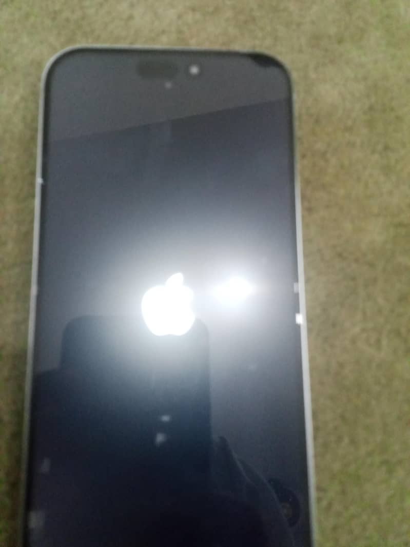 Apple iPhone 17 Pro Max 4