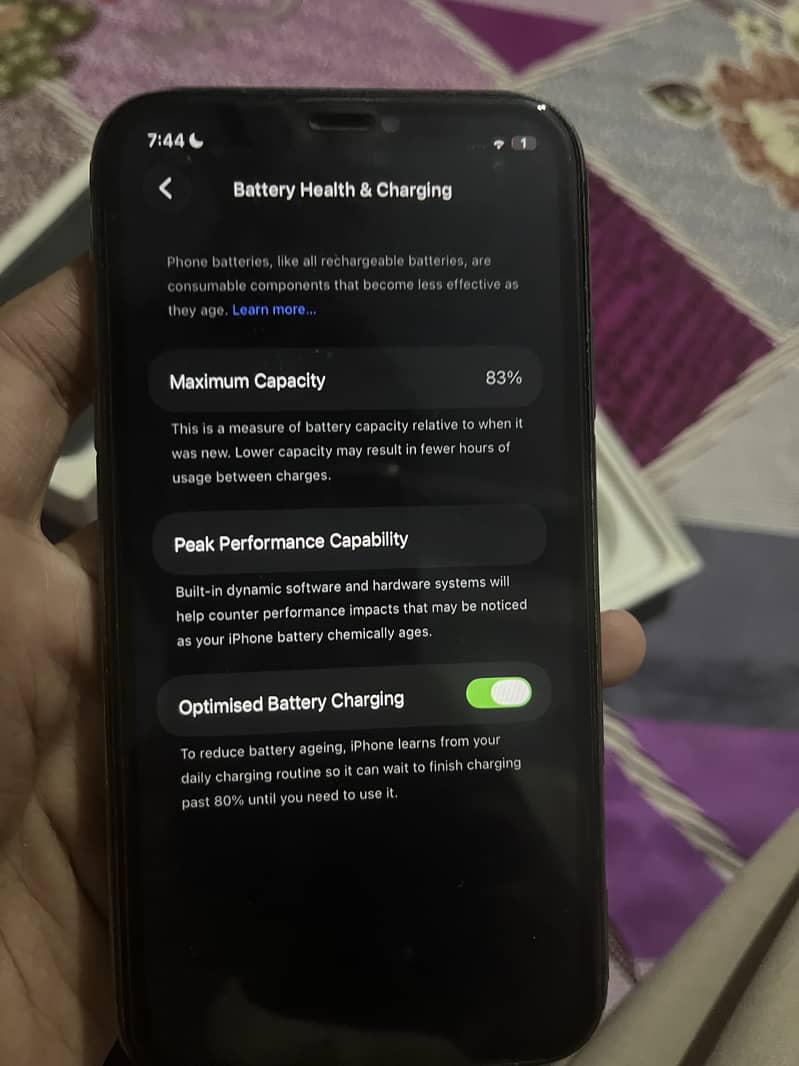 Apple iPhone 11 3