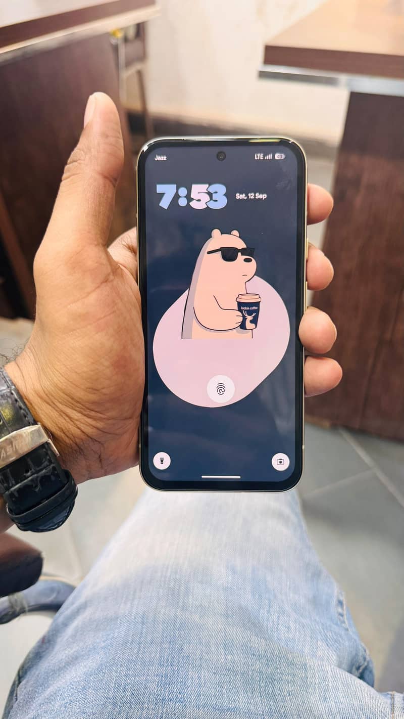 Google Pixel 8a 2