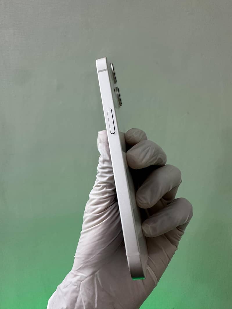 Apple iPhone 14 2