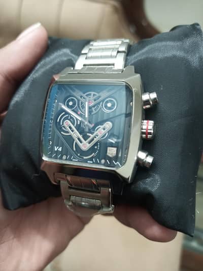 tag heuer v4