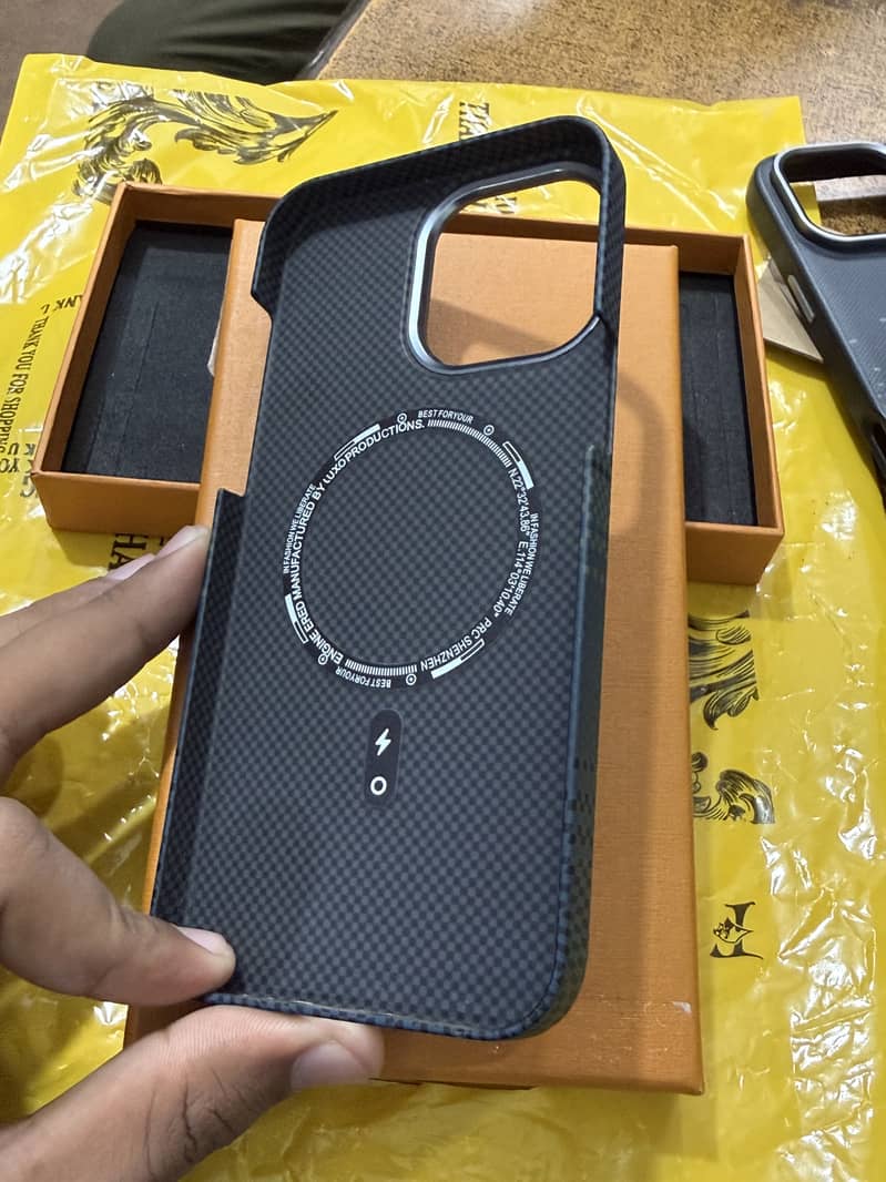 PITAKA Case 15 pro max 2