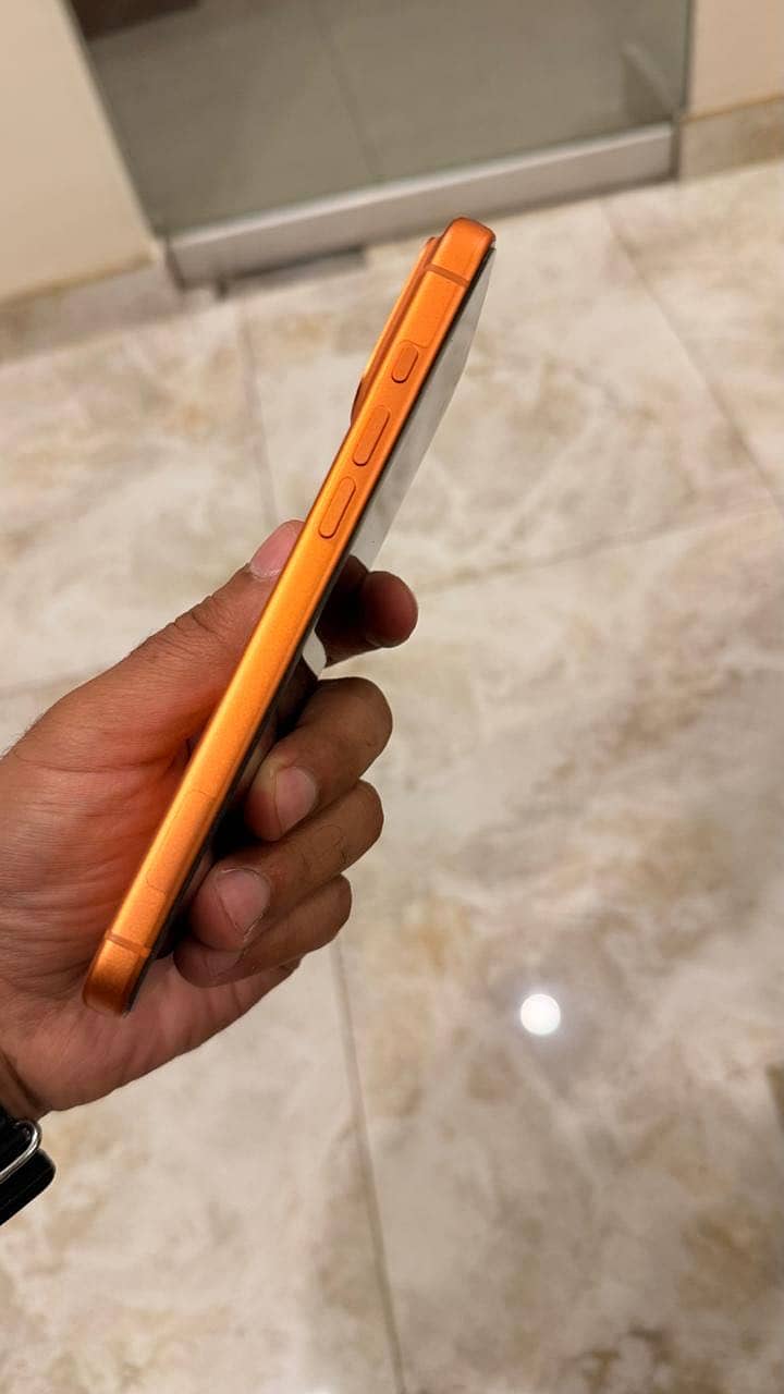 Apple iPhone 17 Pro Max 1