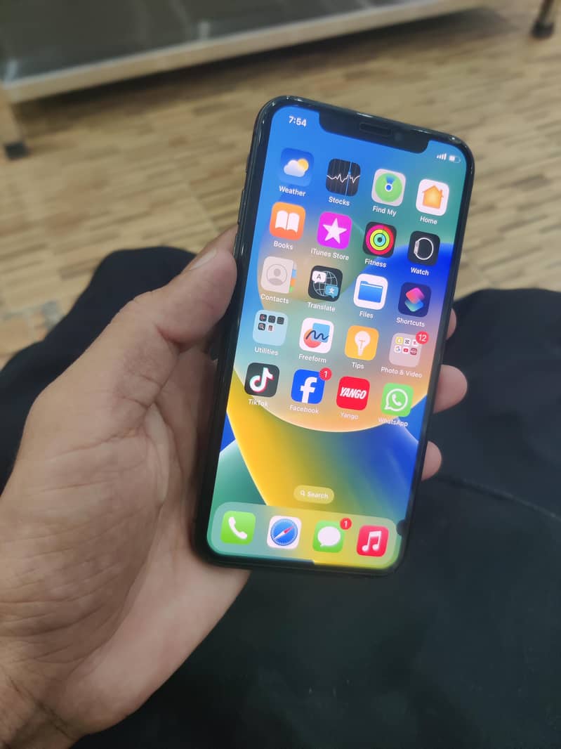 Apple iPhone X 1