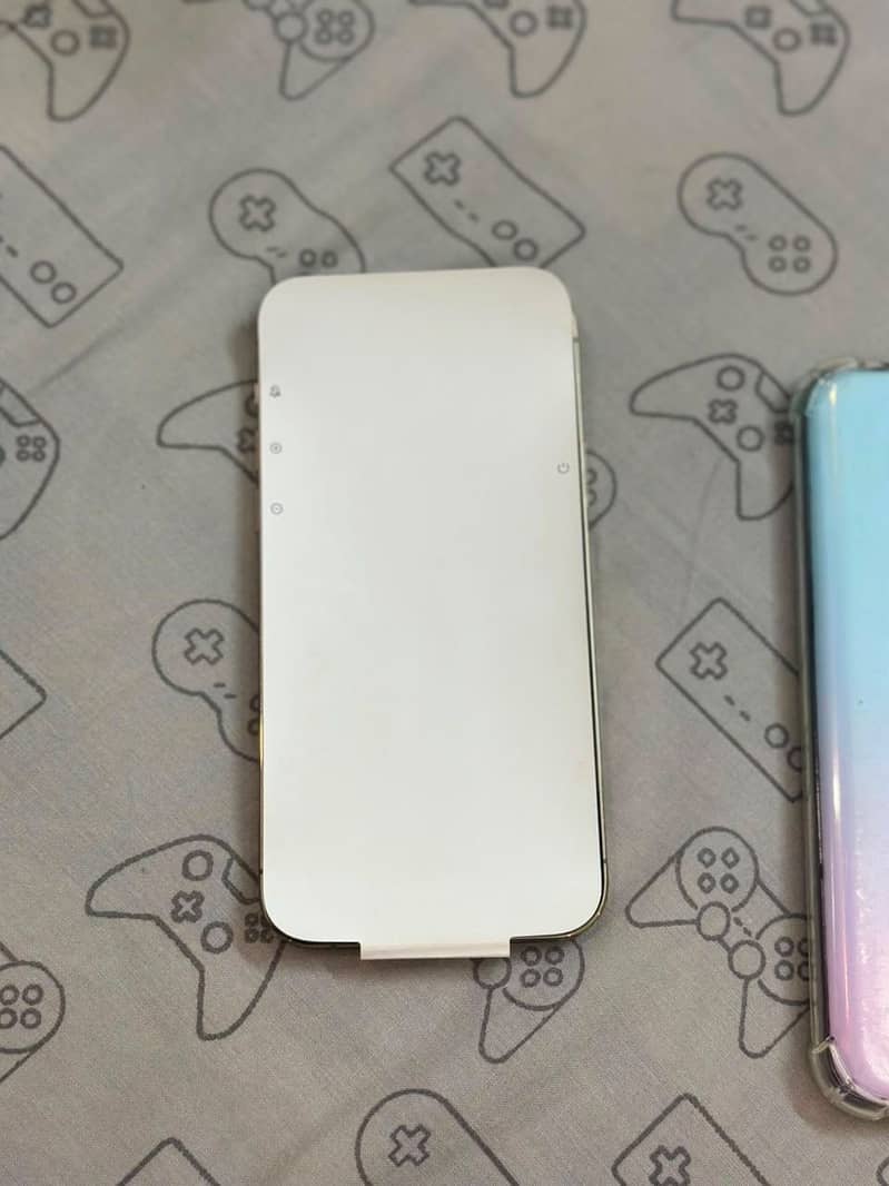 Apple iPhone 12 Pro 1