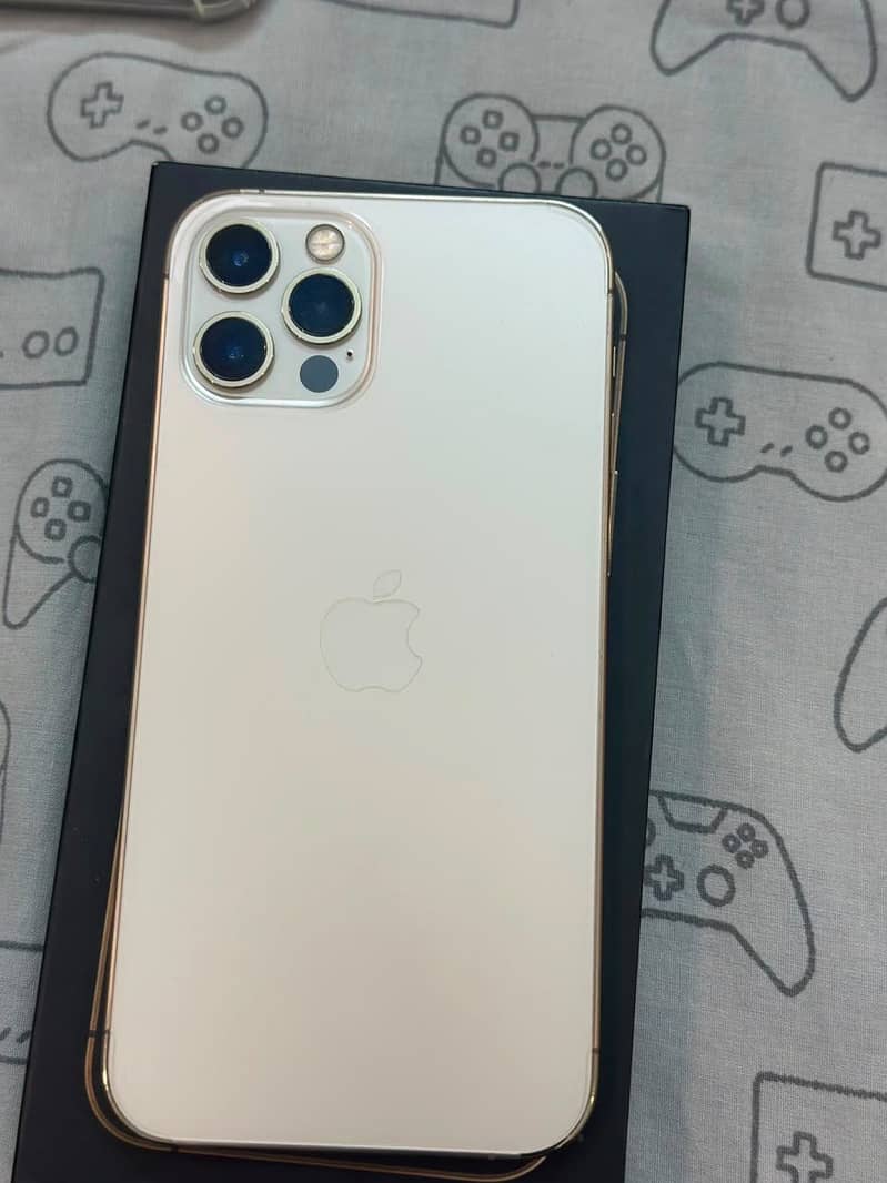 Apple iPhone 12 Pro 2
