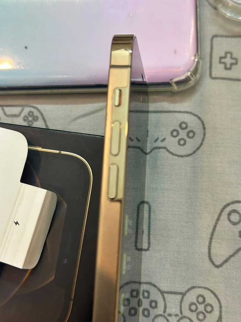 Apple iPhone 12 Pro 9