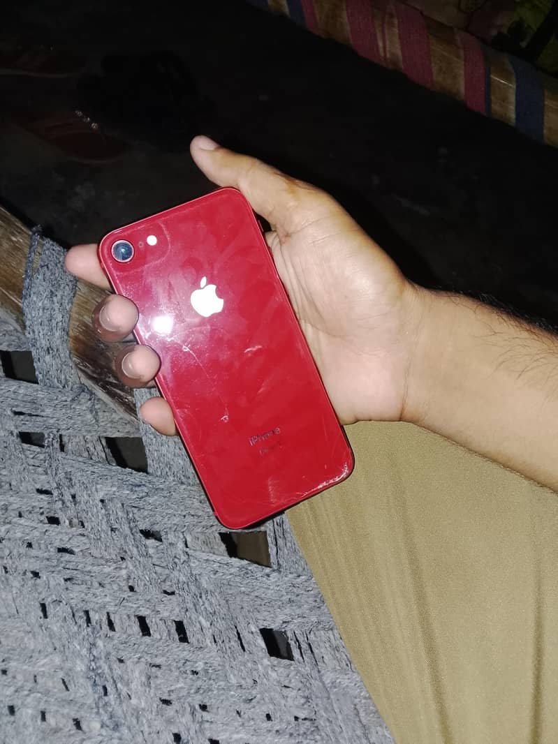 Apple iPhone 8 3