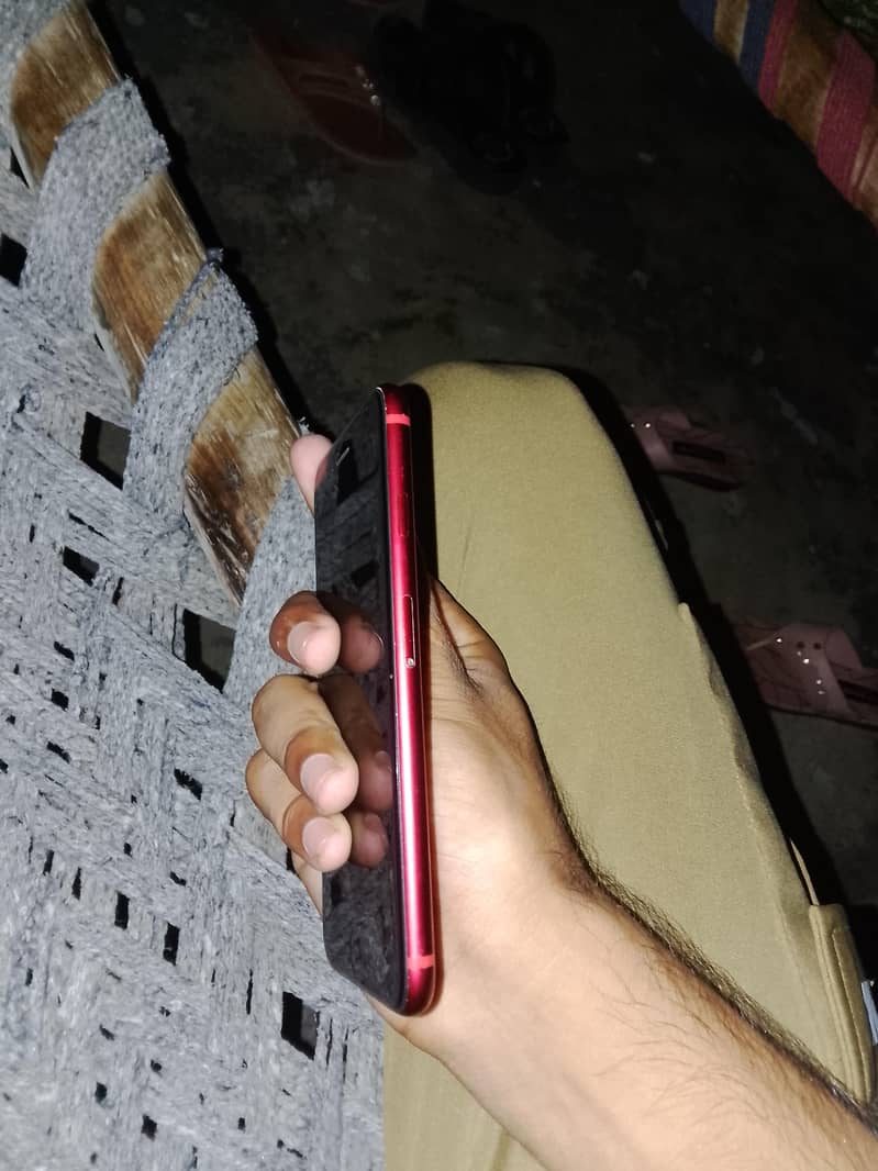 Apple iPhone 8 5