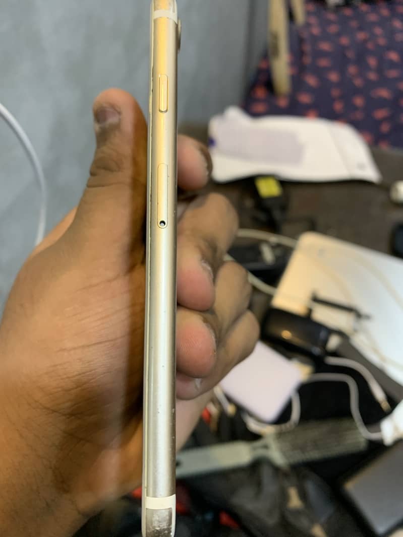 Apple iPhone 7 Plus 1