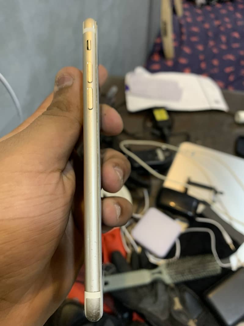 Apple iPhone 7 Plus 5