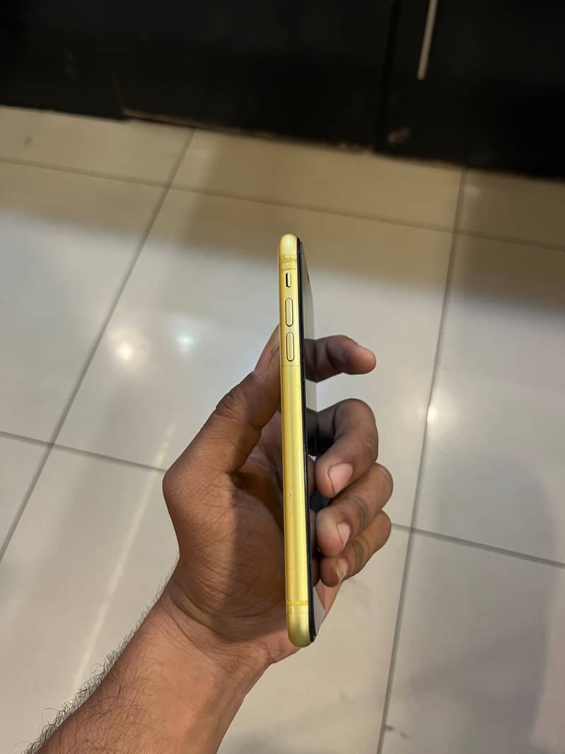 Apple iPhone 11 5