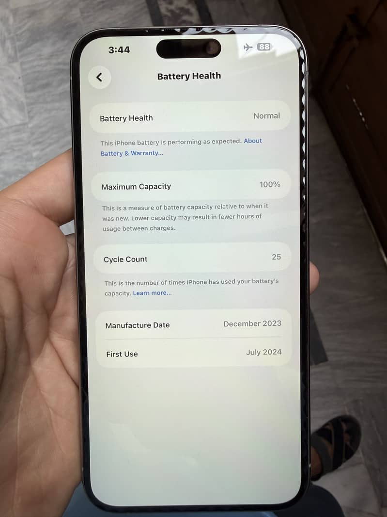 Apple iPhone 15 Pro Max 3