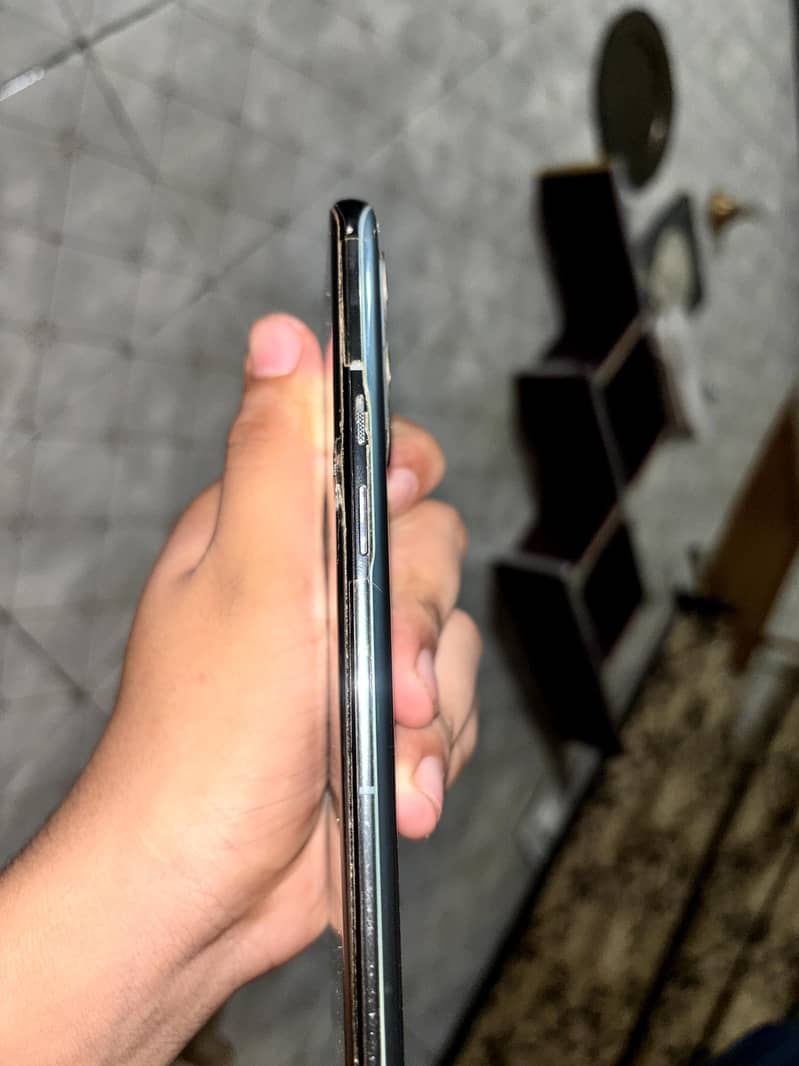 One Plus 9 Pro 5G 1